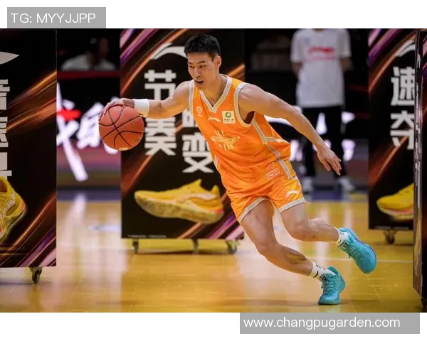 足球明星如何评价中国CBA篮球联赛